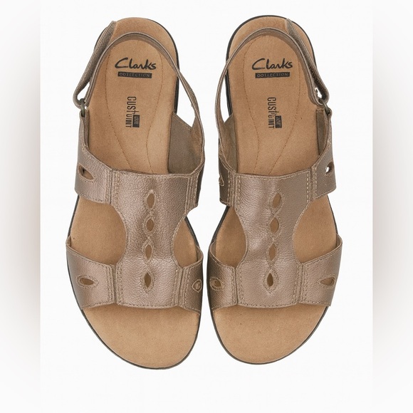 Clarks Collection Women’s Size 6 Wide Metallic Gold Comfort Sandals – New No Tag - Picture 1 of 4